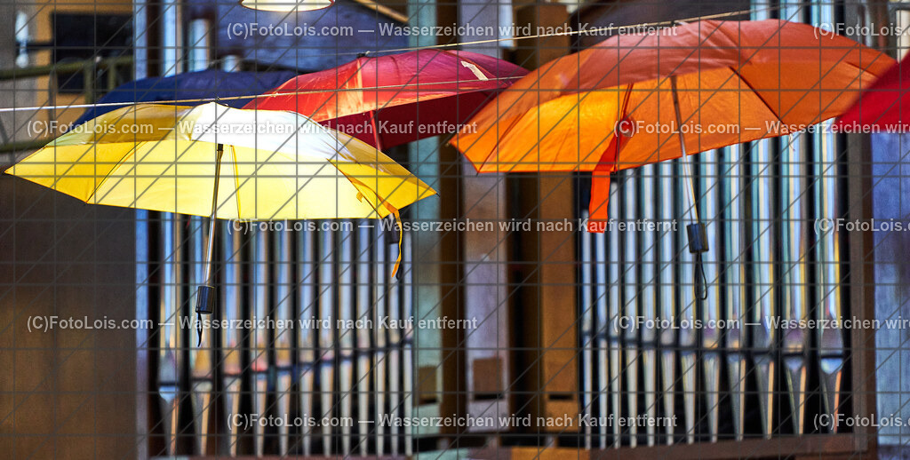 ALS2681_PfarrFirmung Wieselburg_Dekoration | (C)FotoLois.com, Alois Spandl, Firmung in der Pfarrkirche Wieselburg mit Generalvikar Dr. Christoph Weiss, Dechant Pfarrer Daniel Kostrzycki und Monignore Franz Dammerer, Sa 15. Juni 2024.