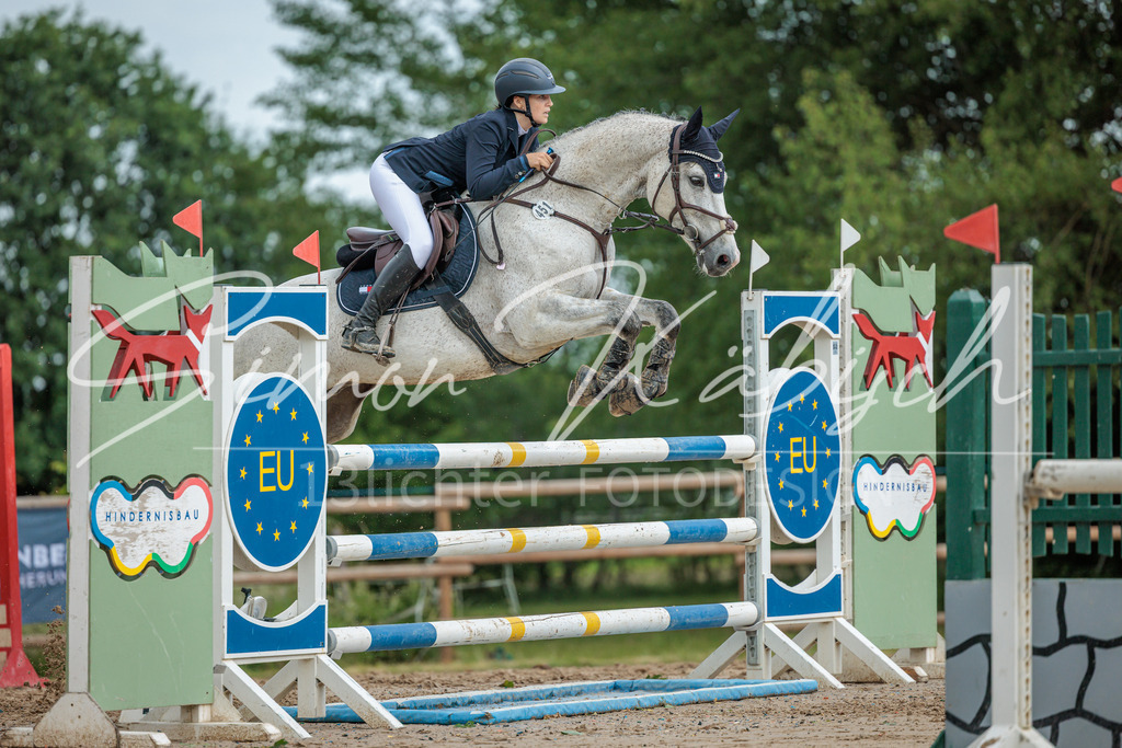 20260530-_3LI2716 | Tierfotografie Pferde, Hunde, Katzen, Haustiere.
Turnierfotografie Reitturniere, Reiten, Springreiten, Dressur in Hanau, dem Main-Kinzig-Kreis und dem Rhein-Main- Gebiet um Frankfurt