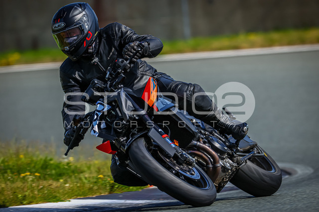 0990-260606BB-005_990 | Deine Full-Service-Agentur für ✔️Videoproduktionen und ✔️Motorsportfotografie Jetzt Angebot anfragen!