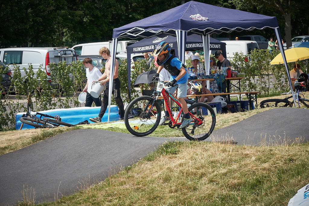 202506251-03 PM25 12@sebastiankopp | German Pumptrack Series - Realisiert mit Pictrs.com