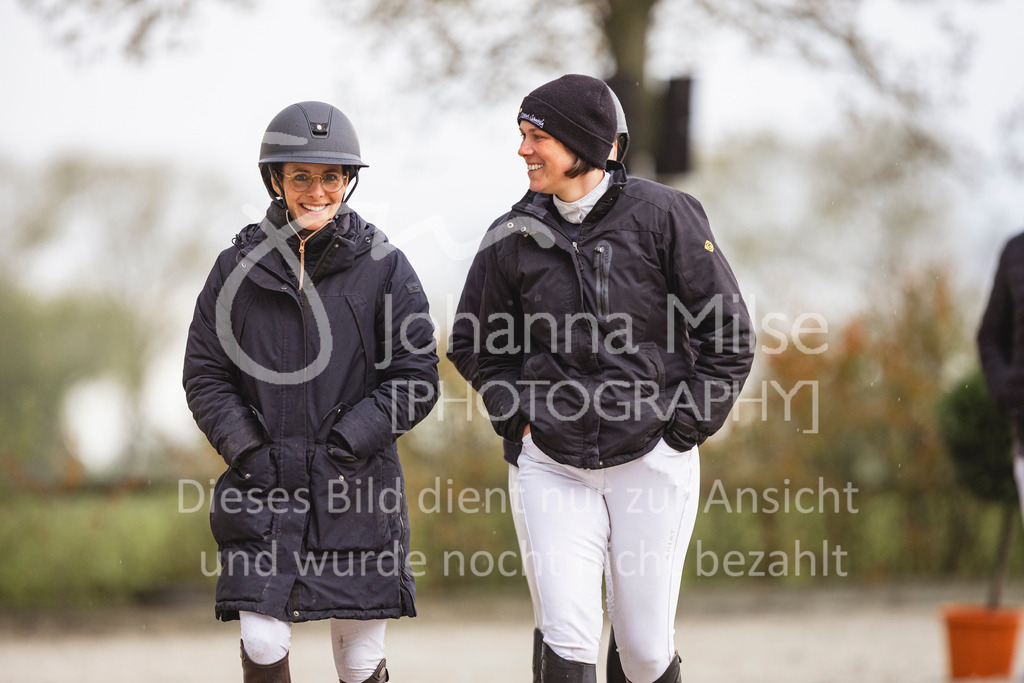 240424_Lemwerder_Stil-M-108 | Deine schönsten Turniermomente als professionelle Fotos! Entdecke hochwertige Pferdesport-Fotografie im Online-Shop. Jetzt Fotos finden & bestellen!