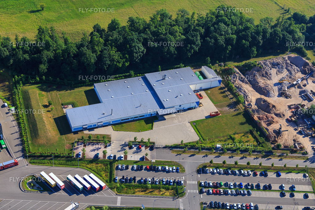 Gewerbegebiet Horst, Alfa Aesar GmbH https://www.thermofisher.com/ | Luftbild: Gewerbegebiet Horst, Alfa Aesar GmbH https://www.thermofisher.com/ im Ortsteil Minderslachen in Kandel im Bundesland Rheinland-Pfalz in Deutschland. Foto: IMG_080134.jpg vom 05.06.2015 durch Werner Riehm/FLY-FOTO.de - Realisiert mit Pictrs.com