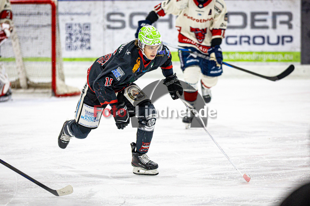 Peißenberg MINERS gegen VfE Ulm/Neu-Ulm DEVILS | Eishockey Bayernliga 2025/26 Vorrunde 24. Spieltag, Peißenberg MINERS gegen VfE Ulm/Neu-Ulm DEVILS, 20260104,Ryan MURPHY (MINERS 15) in Aktion,2026-01-04 in Peißenberg (flatbuy Arena Peißenberg), Ryan MURPHY (MINERS 15)Copyright: WolfgangxLindner www.foto-lindner.de