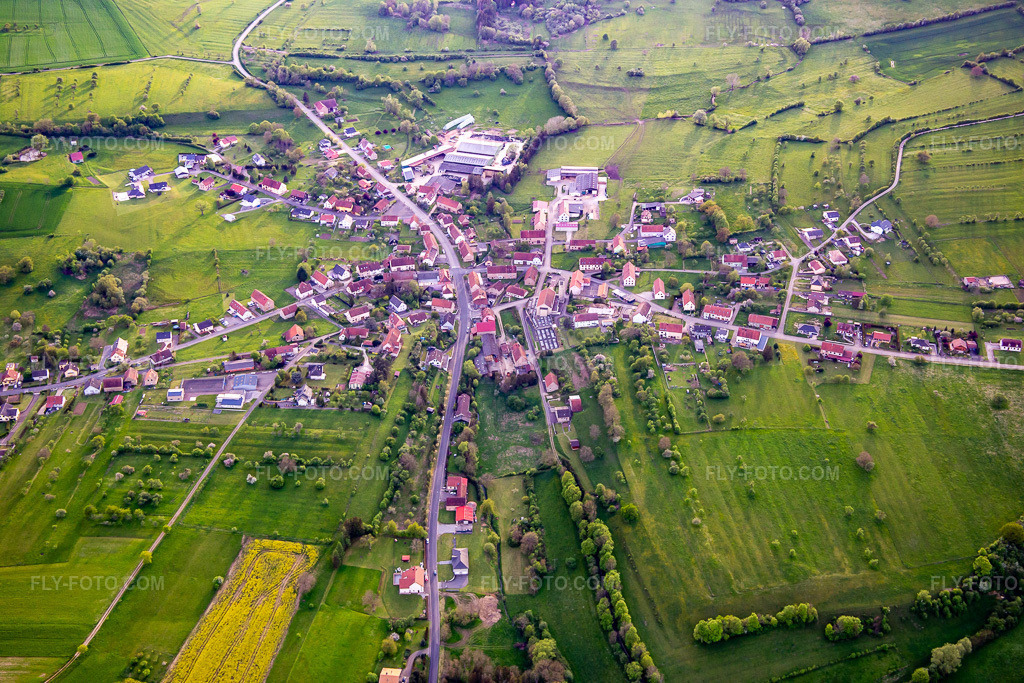 Aerial view: View of the town in Epping in the state Moselle, France.Photo: IMG_140454.jpg taken on 04/30/2024 by Werner Riehm/FLY-FOTO.comResolution of the original: 5472 x 3648 px