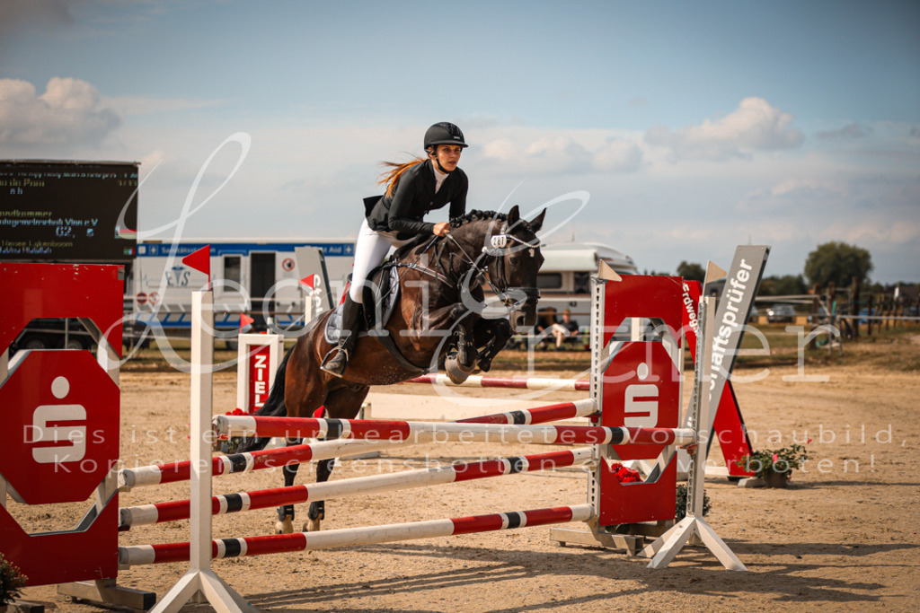 24.FrSpA00040 | Leoni Ertmer Photography - Realisiert mit Pictrs.com