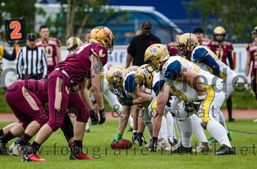 2022-04-30_034_Erding_Bulls_gegen_Regensburg_Phoenix | Erding, Deutschland, 30.04.2022:
Football, Regionalliga 2022, 1. Spieltag, Erding Bulls gegen Regensburg Phoenix

Foto: Christian Riedel / fotografie-riedel.net