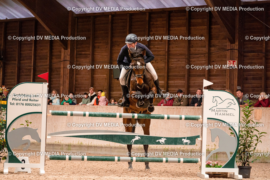 Springen Tag 3-389 | dv-media-shop - Realisiert mit Pictrs.com