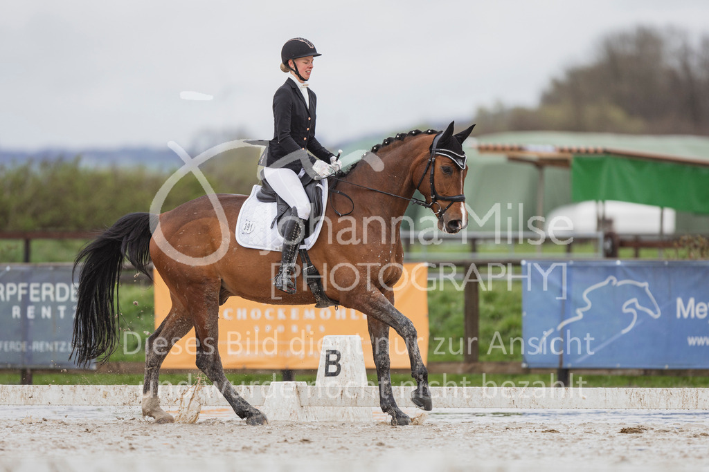 240401_Fruehlingsfest_A1-Dressur-443 | Deine schönsten Turniermomente als professionelle Fotos! Entdecke hochwertige Pferdesport-Fotografie im Online-Shop. Jetzt Fotos finden & bestellen!