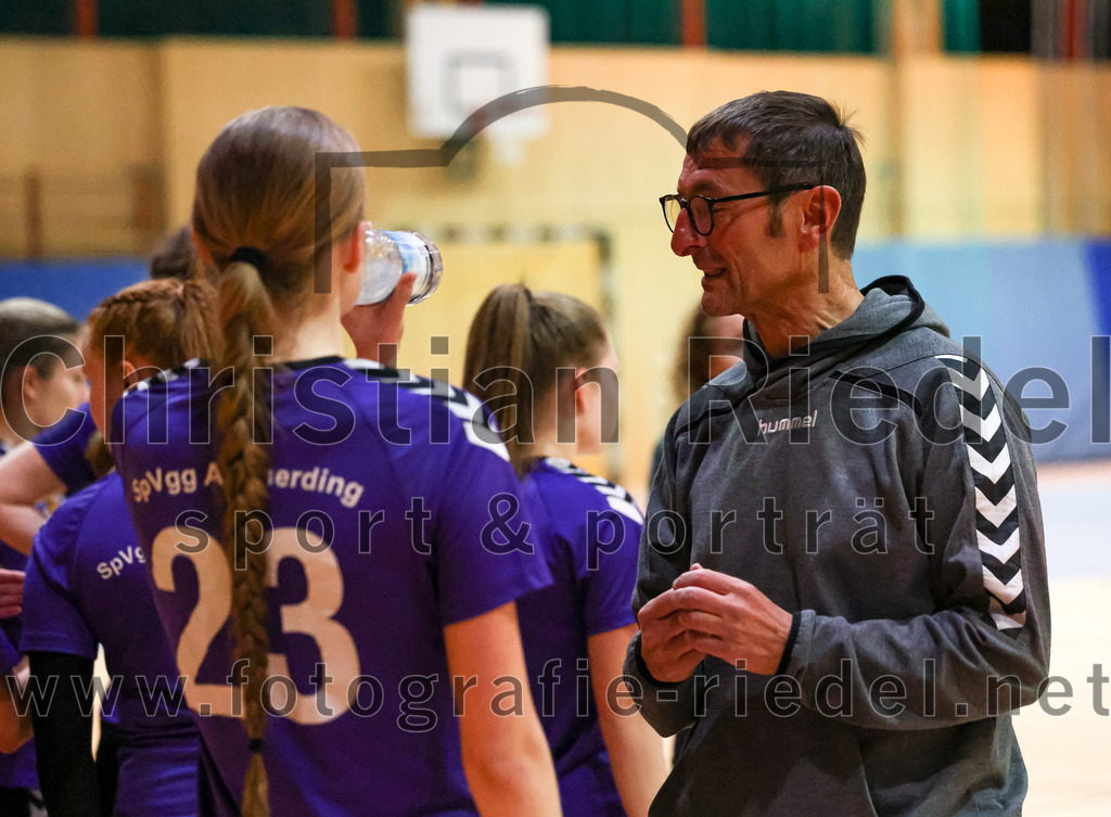 2023-02-25_107_SpVgg_Altenerding_III_gegen_TSV_Wartenberg_II | Erding, Deutschland, 25.02.2023:
Handball, Bezirksklasse Frauen Staffel Mitte 2022 / 2023, 13. Spieltag, SpVgg Altenerding III gegen TSV Wartenberg II, Endergebnis: 23:26

Foto: Christian Riedel / fotografie-riedel.net