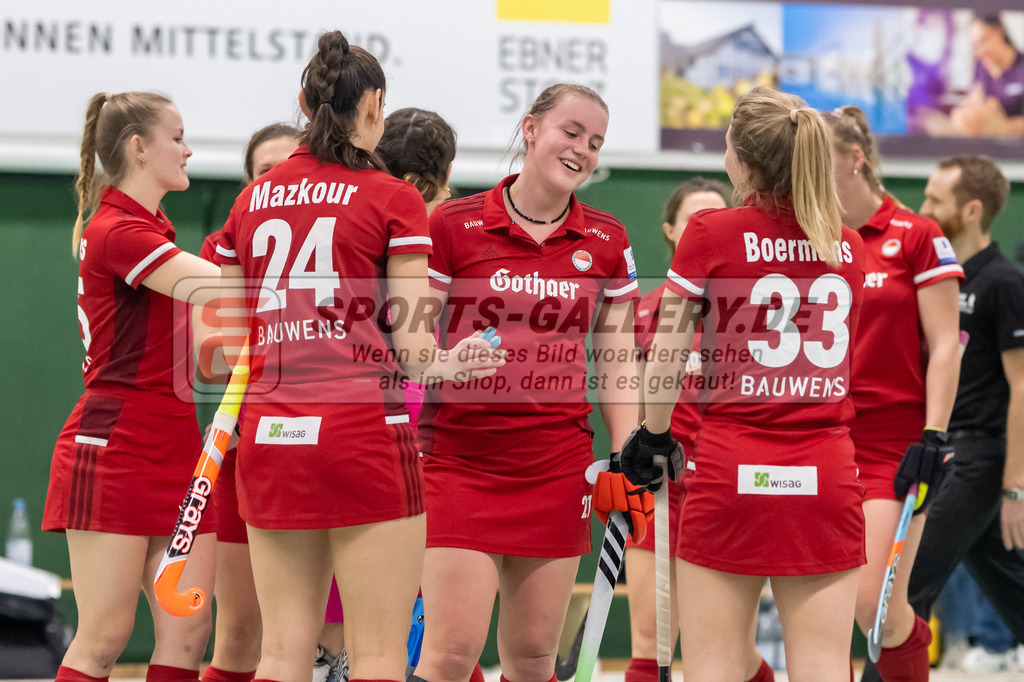 SFE_20221218_0144 | 1. Bundesliga Hockey Damen Rot-Weiss Köln - Crefelder HTCa am 18.12.2022 in Köln (KTHC Stadion Rot-Weiss Köln Tennis and Hockey Club), Photo: Stephan Fehrmann 2022 (Sports-Gallery)
