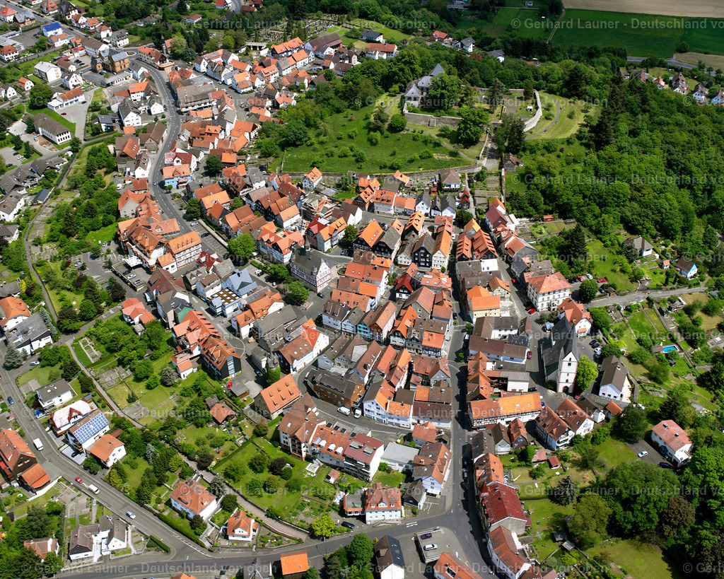 2614178 | HOMBERG (OHM) 09.06.2006 Ortsansicht der Straßen und Häuser der Wohngebiete in Homberg (Ohm) im Bundesland Hessen, Deutschland // Town View of the streets and houses of the residential areas in Homberg (Ohm) in the state Hesse, Germany Foto: Gerhard Launer
