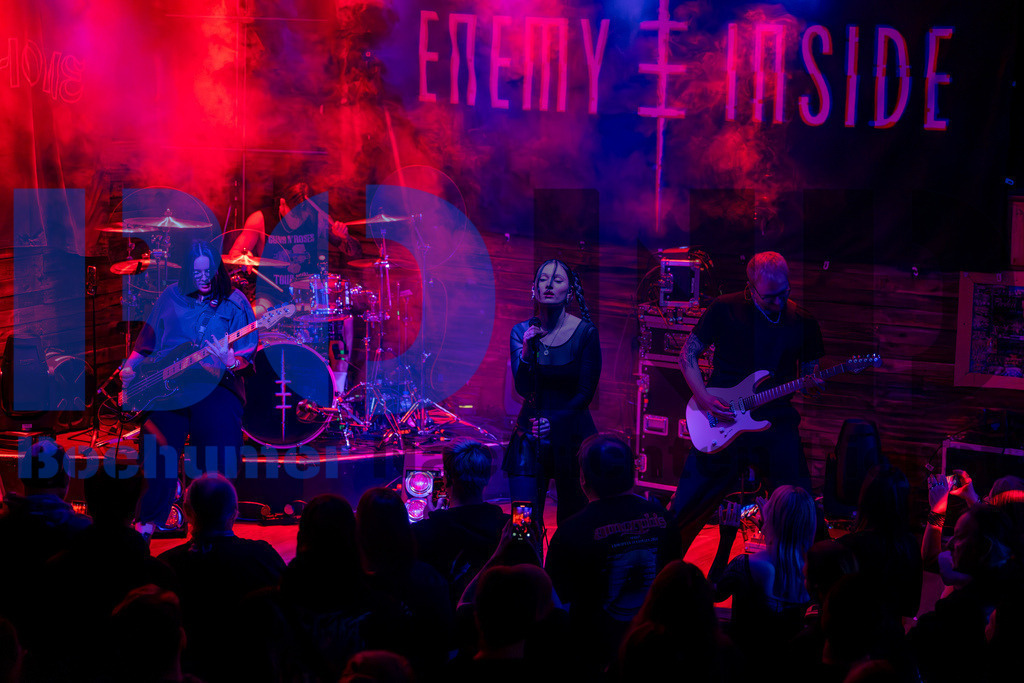 SES_LESEHO20250227-1 | bond - Realisiert mit Pictrs.com