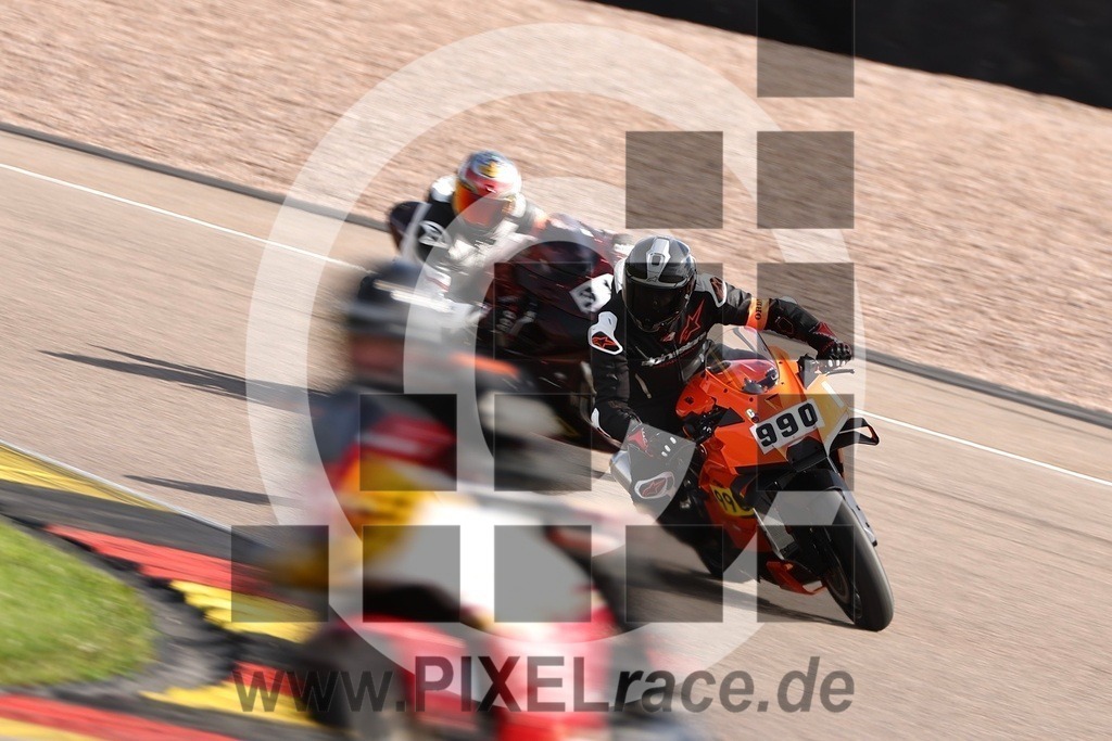 0990-20260724_10787 | Schöne Erinnerungen an spannende Momente - das festzuhalten ist unser Job. PIXELrace.de ist seit 2003 auf den Rennstrecken Europas unterwegs um die Action draußen beim Fahren und die wunderbare Stimmung imm Fahrerlager für euch einzufangen.