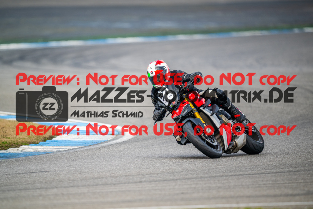 MaZZes_Fotomatrix_20240317_6007705_1173 | Fotograf Mathias Schmid
Sportfotograf,
Eventfotograf,
Hochzeitsfotograf,
Portraitfotograf