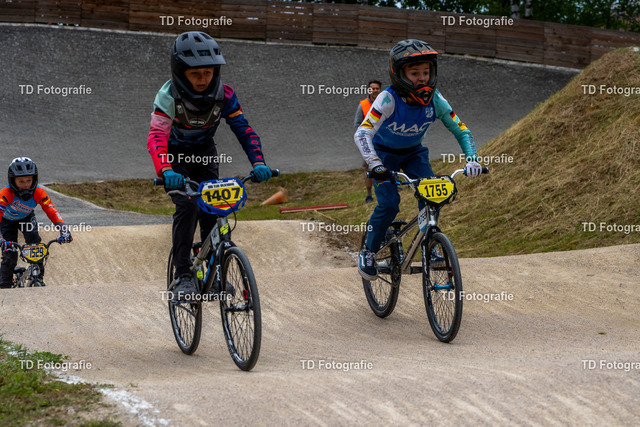 BayBMX2026-05157 | Fotogalerie von Thomas Dettweiler mit Eventbildern und lizenzfreien Fotos. Perfekt als Wandbild, für Büro, Website oder private Nutzung. - Realisiert mit Pictrs.com
