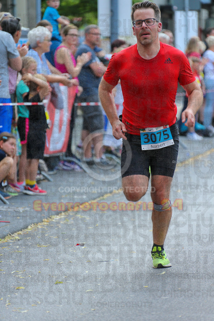 220625_1654_EX1_5330 | Sportfotografie im Rhein-Sieg Kreis, Köln, Bonn, NRW, Rheinland Pfalz, Hessen, etc. Unser Tätigkeitsfeld umfasst den Laufsport vom Volkslauf über den Marathon, Duathlon, Triathon bis zum Ultralauf wie Kölnpfad Ultra oder Schindertrail.