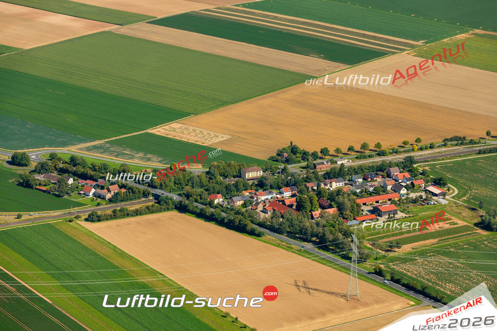Das Luftbild zeigt : Seligenstadt bei Würzburg Prosselsheim - Die Luftaufnahme wurde 2023 vom UL-Flugzeug aus erstellt ( keine Drohne ) - Hochauflösende Luftaufnahme - Für grossformatige Ausdrucke geeignet. Die Geschenkidee !Mit Lizenz und Bildrechte bestellbar
