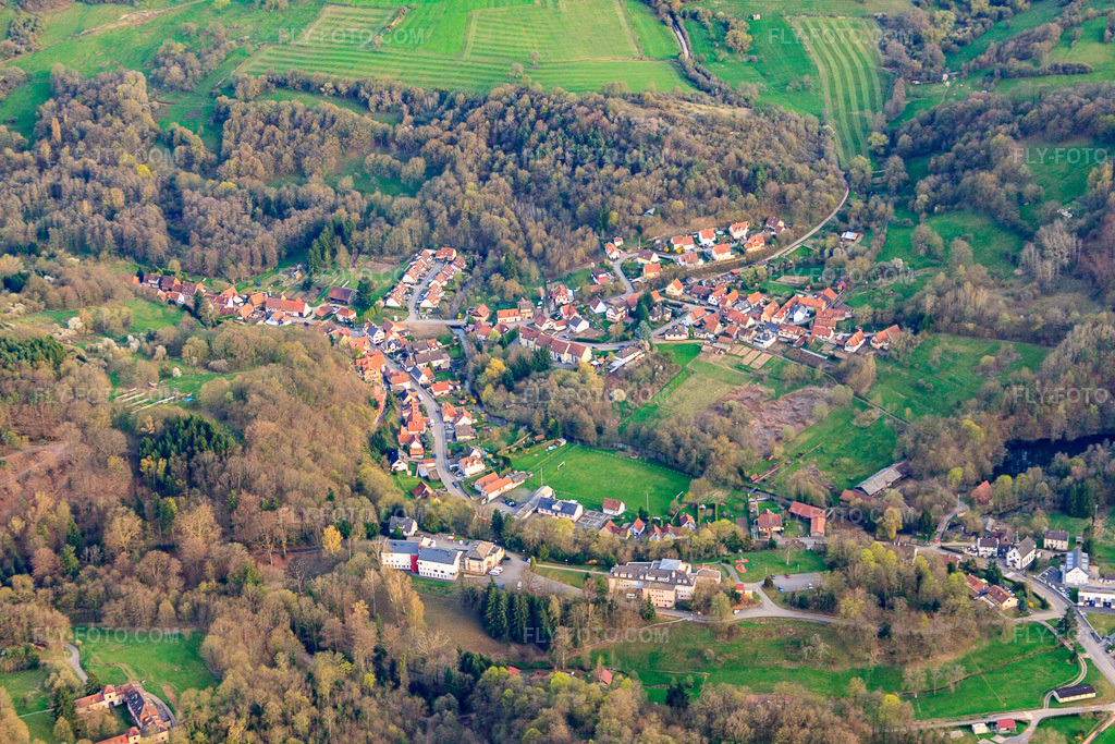 Aerial view: View of the town from the north in the district Weiler in Wissembourg in the state Bas-Rhin, France. – Photo: IMG_56569.jpg taken on 04/17/2013 by Werner Riehm/FLY-FOTO.com – Resolution of the original: 4752 x 3168 px