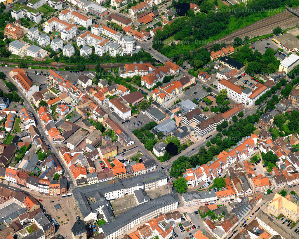 2739633 | Online-Shop für Luftbilder aus Deutschland. Seit über 45 Jahren baut Gerhard Launer das Luftbildarchiv mit unterschiedlichsten Themen stetig weiter aus.