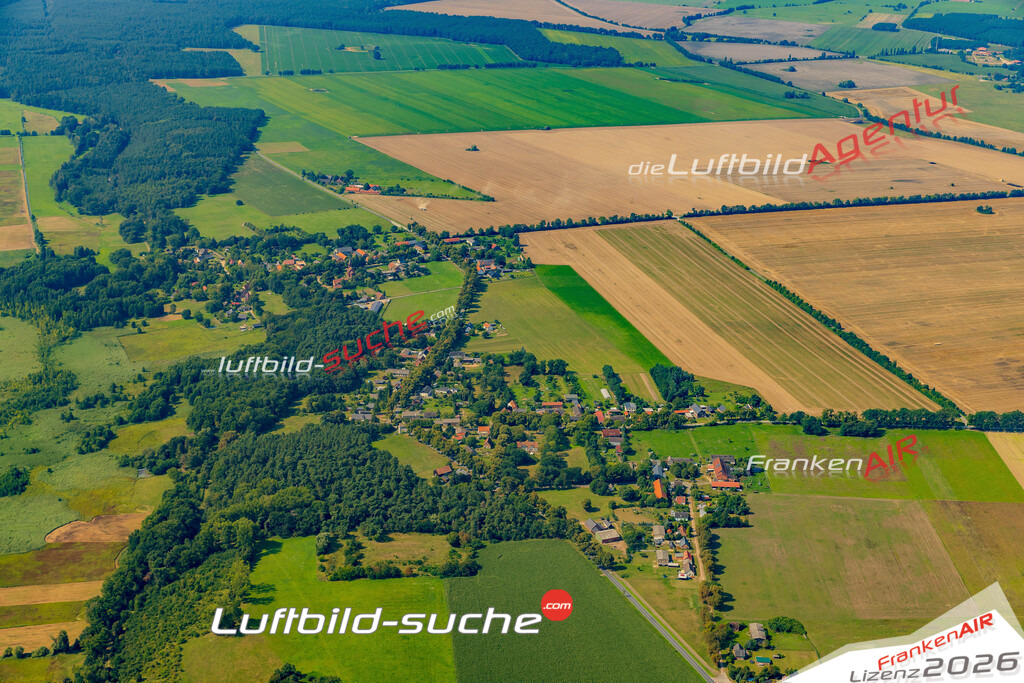 Schrägluftbild  Rambow  Lenzen - Das Luftbild wurde 2025 vom UL-Flugzeug heraus erstellt (ohne Drohne- keine Drohnenaufnahme ) - Hochauflösende Luftaufnahme -Nicht vergleichbar mit Google Maps oder Satelittenbilder- Die Geschenkidee !Mit Lizenz und Bildrechte bestellbar