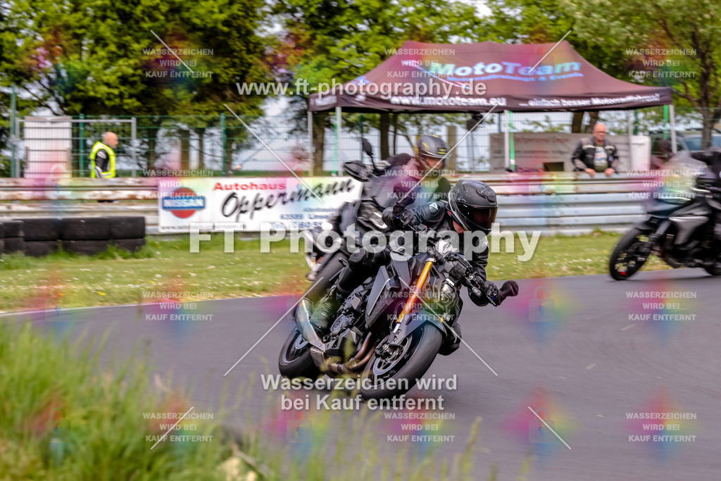 MotoTeamVBK-20872 | Hier findet Ihr Bilder von Touristenfahrten auf der Nürburgring Nordschleife oder von anderen Veranstaltungen die ich besucht habe. Viel Spass beim Durch Schauen 