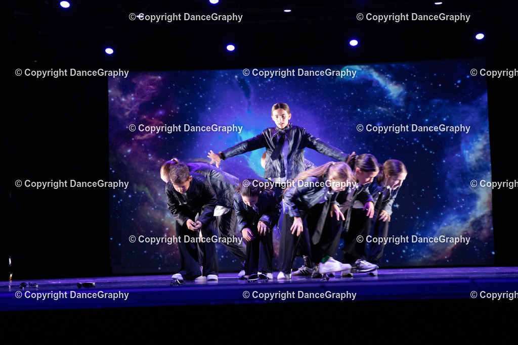 GPHY6410 | DanceGraphy - Realisiert mit Pictrs.com