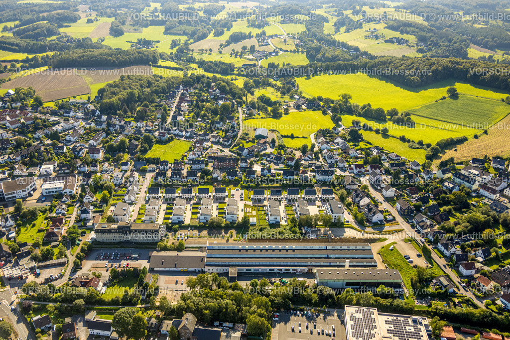 Sprockhoevel240810995 | Luftbild, Sprockhöveler Beisenbruch Neubau Wohnungen Einfamilienhäuser Am Winkel zwischen Brinkerstraße und Hölterstraße, Hauhinco Maschinenfabrik GmbH & Co. KG, Lidl Supermarkt, Niedersprockhövel, Sprockhövel, Ruhrgebiet, Nordrhein-Westfalen, Deutschland