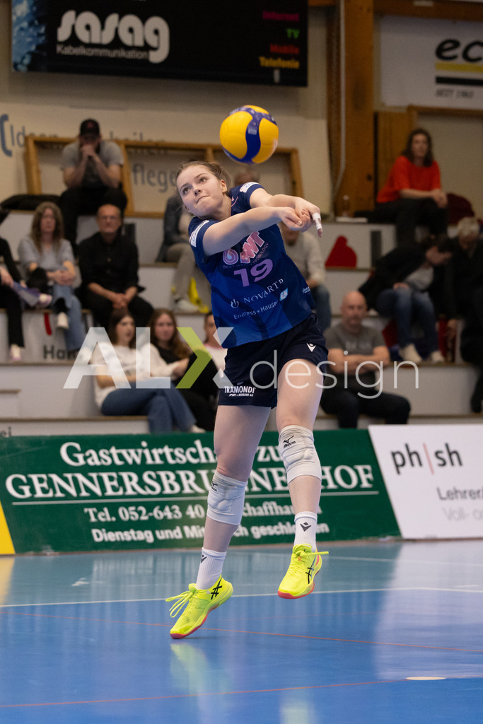 Volleyball I Frauen I Saison 2025-2026 I Volleyball NLA | Women I 1/2 Finals I  VC Kanti Schaffhausen - Sm'Aesch Pfeffingen I 07.03.2026 | 19 Meret Aarden (CH) (Sm'Aesch Pfeffingen) – Außenangriff - Realisiert mit Pictrs.com