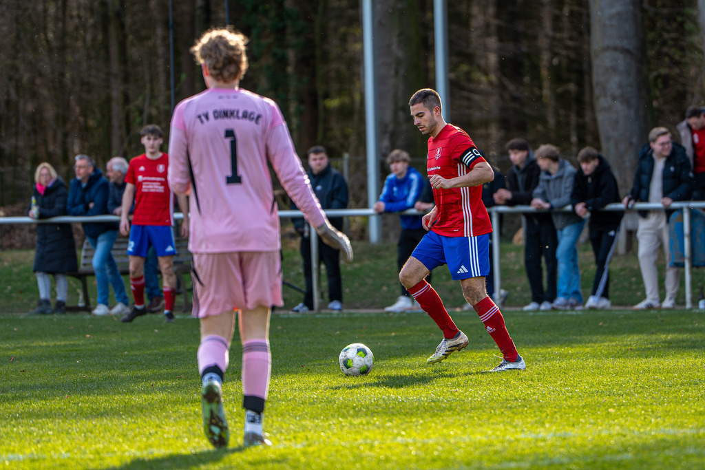 Fußball I Herren I Saison 2025-2026 I Halbfinale Kreispokal VEC I  BW Langförden - TV Dinklage II I 19335 | jns.sportfotos - Realisiert mit Pictrs.com