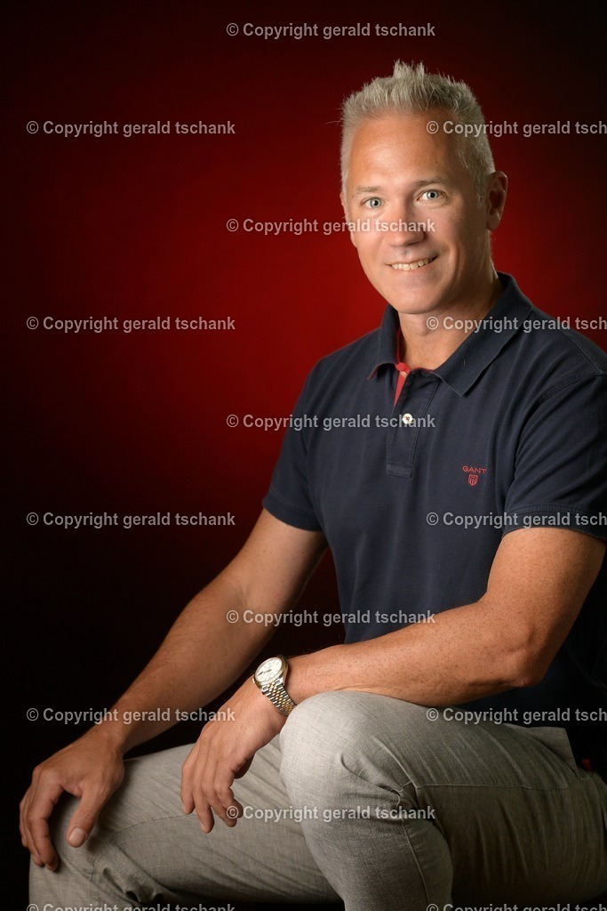 DSC_2541 | Wählen Sie hier bitte Ihr bestes Foto aus, mit diesem Bild wird Ihr Set produziert. Sollten Sie kein Bild wählen oder mehrere suchen wir das Beste aus!