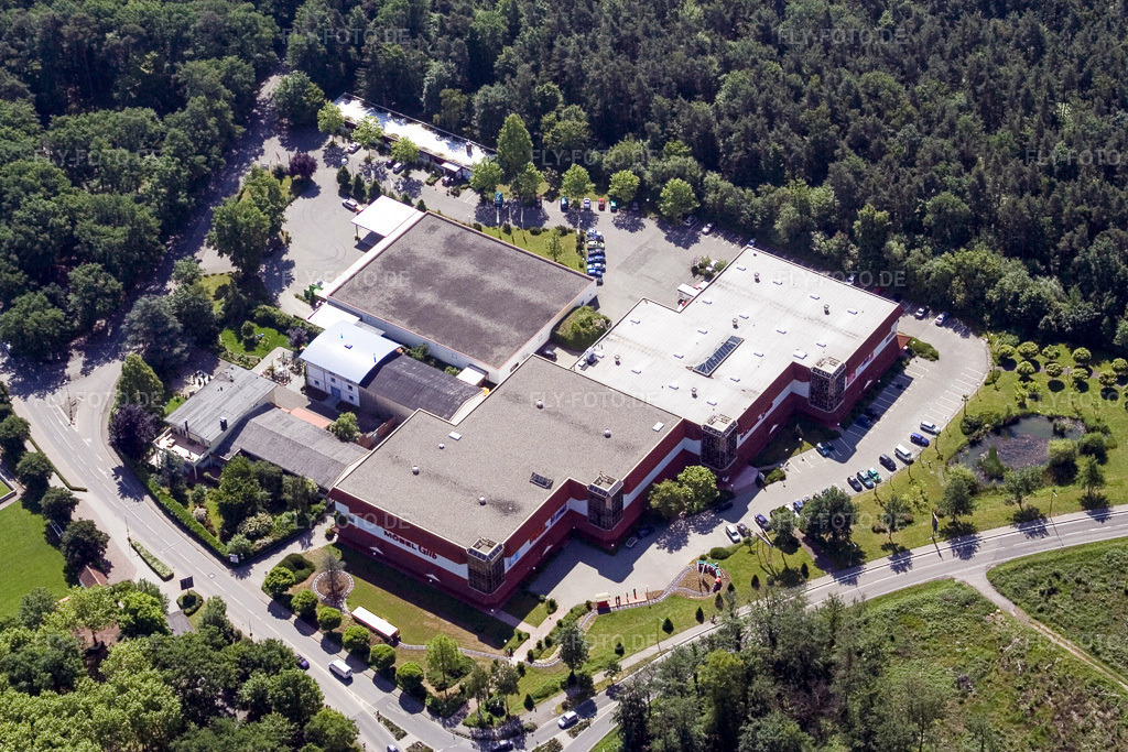 Luftbild: Möbel GILB in Herxheim bei Landau im Bundesland Rheinland-Pfalz in Deutschland. Foto: IMG_2275.jpg vom 03.06.2006 durch Werner Riehm/FLY-FOTO.de