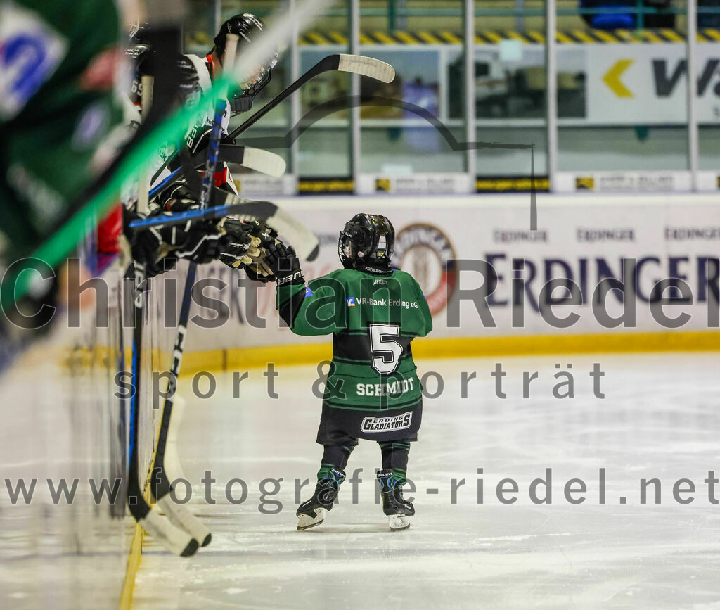 2023-11-12_008_TSV_Erding_gegen_EHC_Koenigsbrunn | Erding, Deutschland, 12.11.2023:
Eishockey, Bayernliga Vorrunde 2023 / 2024, 9. Spieltag, TSV Erding gegen EHC Königsbrunn, Endergebnis: 3:2

Foto: Christian Riedel / fotografie-riedel.net