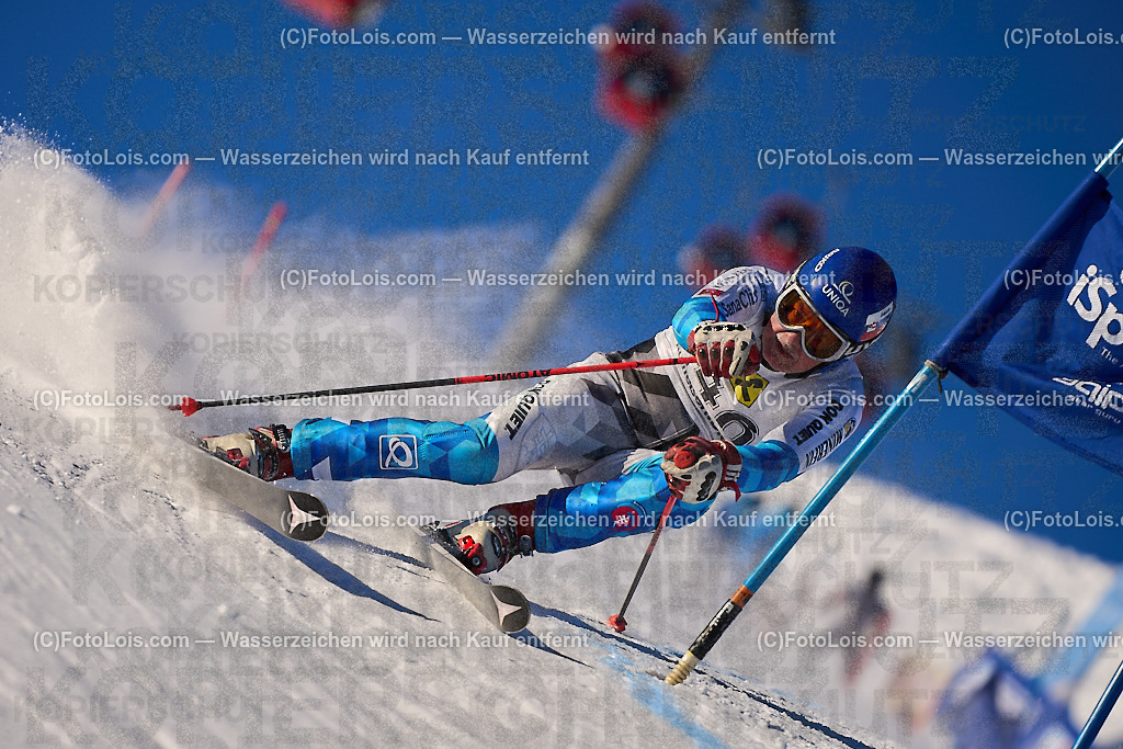 ALP2736_MASTERS-Cup_GS-B Herrn_Dibdiak Jozef | (C)FotoLois.com, Alois Spandl. FIS Masters-Cup Wildschönau, Giant Slalom auf der Piste Schatzberg GS, Siegerehrung auf dem Dorfplatz Niederau, Sa 13. Januar 2024.