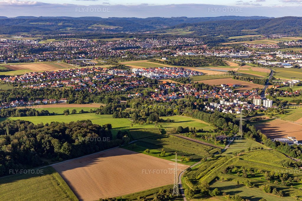 Luftbild: Ortsansicht von Süden im Ortsteil Maubach in Backnang im Bundesland Baden-Württemberg in Deutschland. Foto: IMG_093582.jpg vom 22.08.2016 durch Werner Riehm/FLY-FOTO.de