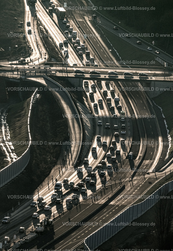 Bochum230202590-2 | Luftbild, Autobahn A448 und Brücke Universitätsstraße, Stau im abendlichen Gegenlicht, Wiemelhausen, Bochum, Ruhrgebiet, Nordrhein-Westfalen, Deutschland