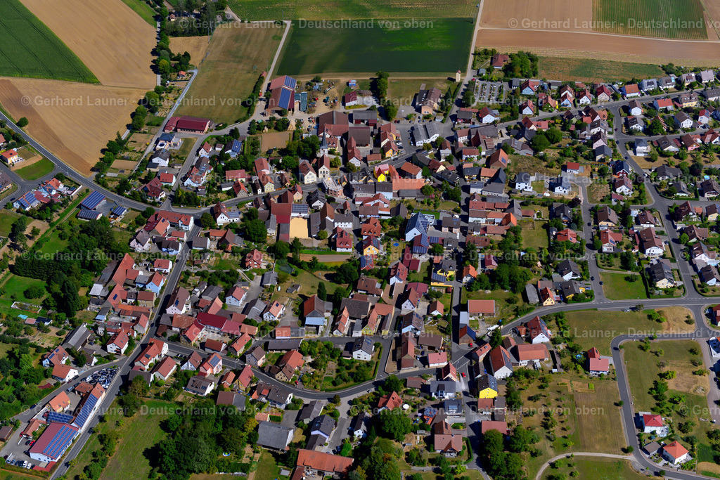 3650245 | HAUSEN 31.08.2016 Stadtzentrum im Innenstadtbereich  in Hausen im Bundesland Bayern, Deutschland // The city center in the downtown area  in Hausen in the state Bavaria, Germany Foto: Gerhard Launer
