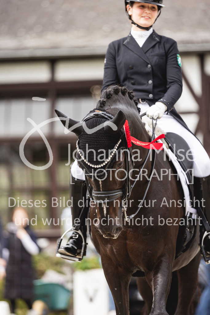 260412_Kronberg_S-Dressur-647 | Deine schönsten Turniermomente als professionelle Fotos! Entdecke hochwertige Pferdesport-Fotografie im Online-Shop. Jetzt Fotos finden & bestellen!