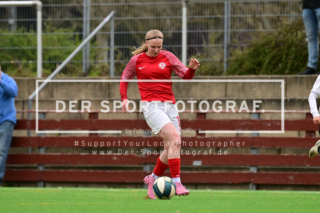 Fußball I Frauen I Saison 2025-2026 I Bezirksliga I 21. Spieltag I Harburger TB - Rahlstedter SC I 164938 | Der Sportfotograf. - Realisiert mit Pictrs.com