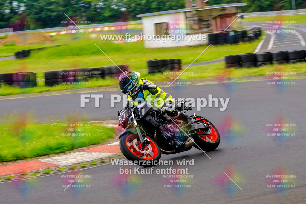 VBK-7923 | Hier findet Ihr Bilder von Touristenfahrten auf der Nürburgring Nordschleife oder von anderen Veranstaltungen die ich besucht habe. Viel Spass beim Durch Schauen 