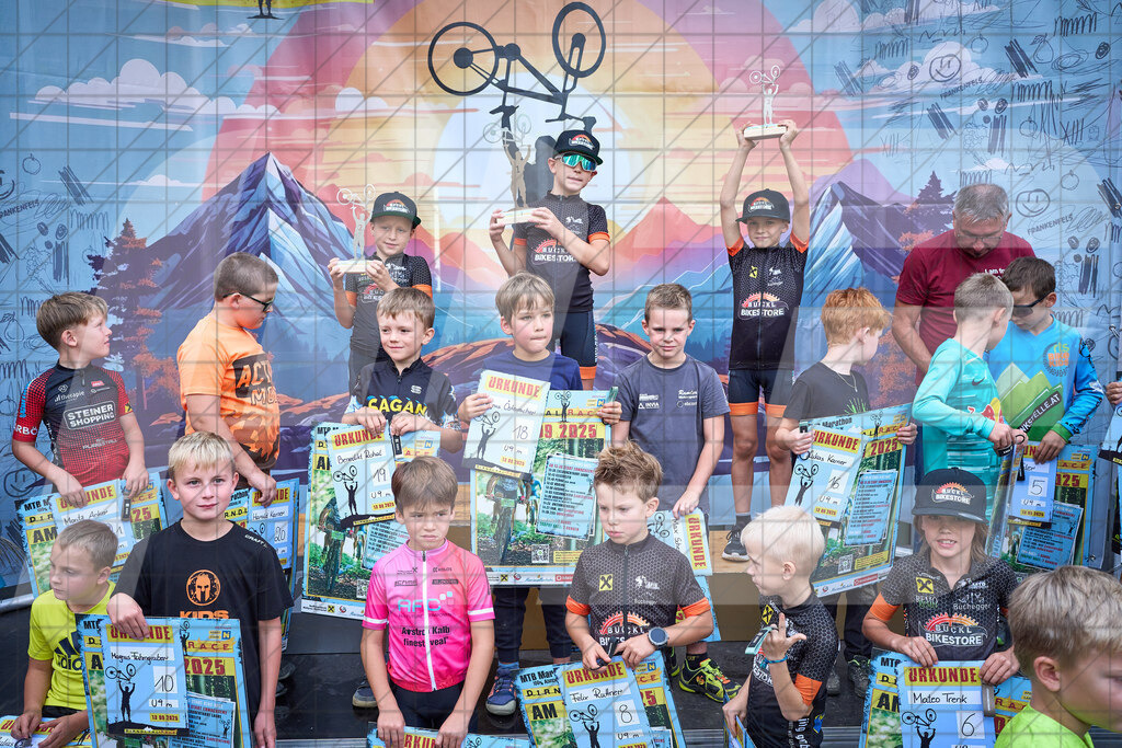 Betriebszentrum Laubenbachmühle, Frankenfels, Österreich - 13. September 2025: Dirndltal Race - Kids Race - SiegerehrungFotograf: Martin Bihounek / martinbihounek.com | 13. September 2025 Betriebszentrum Laubenbachmühle, Frankenfels, Österreich : Dirndltal Race - Kids Race - Siegerehrung •••••Photo by: Martin Bihounek / martinbihounek.comInsta: @martinbihounekcom