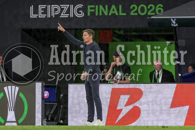 27.05.2026, EUR, Fussball, Herren, Conference League Finale, Saison 2025/2026, Crytsal Palace F.C. - Rayo Vallecano de Madrid | Oliver Glasner (Crystal Palace, Trainer) gestikuliert, Gestik und Mimik