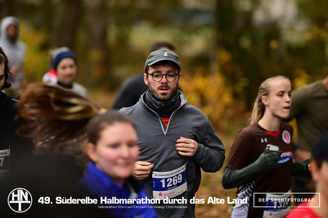 Süderelbe Halbmarathon 2025 I 09.11.2025 I Fotograf_DerSportfotograf.I 00429 | Der Sportfotograf. - Realisiert mit Pictrs.com