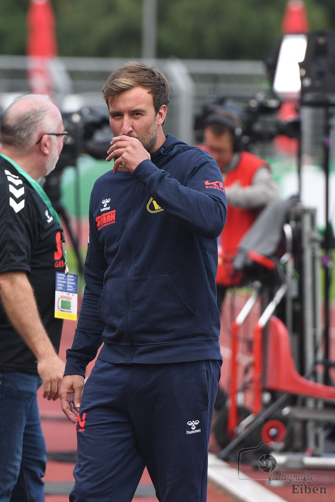 SV Atlas-Delmenhorst-Borussia Mönchengladbach | DFB-Pokal 1. Runde;SV Atlas Delmenhorst (gelb)-Borussia Mönchengladbach (schwarz) am 17.08.2025 in Oldenburg (Marschweg-Stadion), Photo: Philip Eiben 2025 - Realisiert mit Pictrs.com