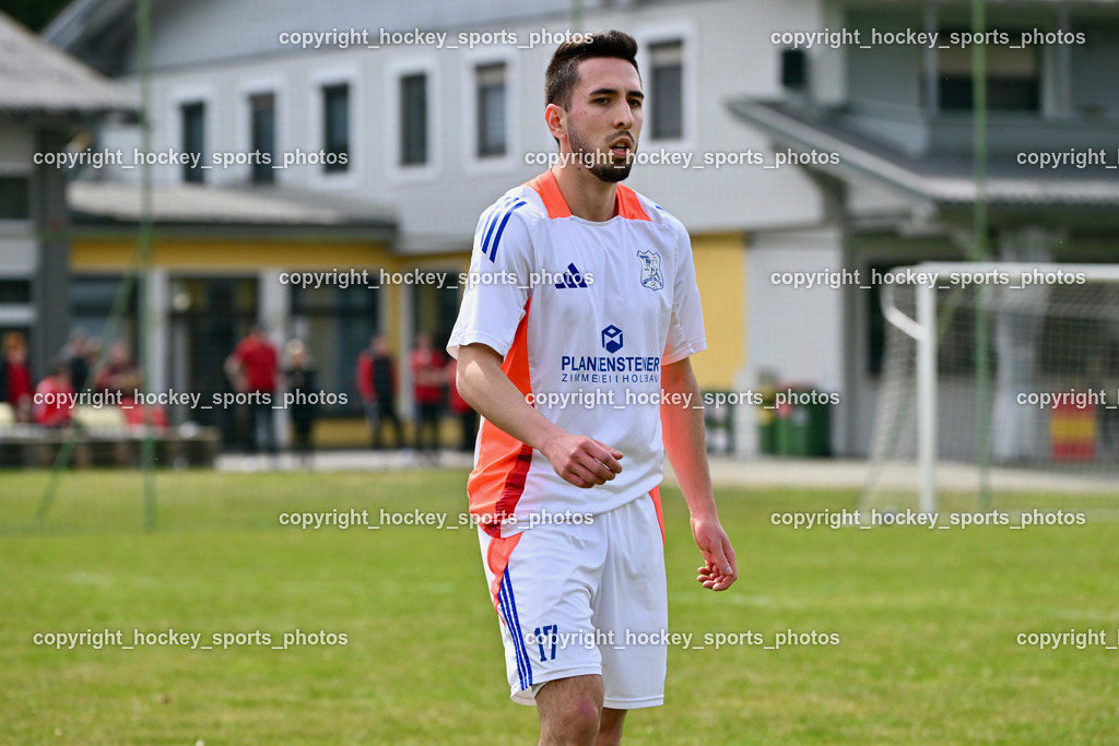 SV Rothenthurn vs. FC Dölsach | #17 Sandro Hils FC Dölsach, SV Rothenthurn vs. FC Dölsach, SV Rothenthurn vs. FC Dölsach am 04.04.2026 in Rothenthurn (Sportplatz Rothenthurn), Austria, (Photo by Bernd Stefan)