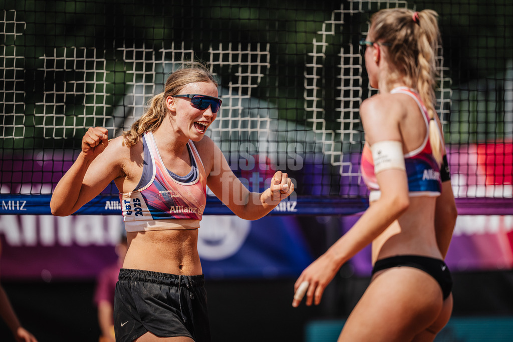 Beachvolleyball | Frauen | Allianz German Beach Tour 2025 | Tourstop München | 04.07.2025 | v.l. Josefine Schäkel und Giulia Deißenberger