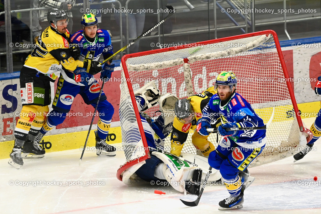 EC IDM Wärmepumpen VSV vs. HC Pustertal | #46 Deluca Ivan HC PUSTERTAL, #2 MACPHERSON Dylan EC VSV, #1 LAMOUREUX JEAN PHILIPPE EC VSV, #40 Andergassen Raphael HC PUSTERTAL, #16 HANCOCK Kevin EC VSV, Tor fällt um, EC IDM Wärmepumpen VSV vs. HC Pustertal, EC IDM Wärmepumpen VSV vs. HC Pustertal am 15.11.2024 in Villach (Stadthalle Villach), Austria, (Photo by Bernd Stefan)