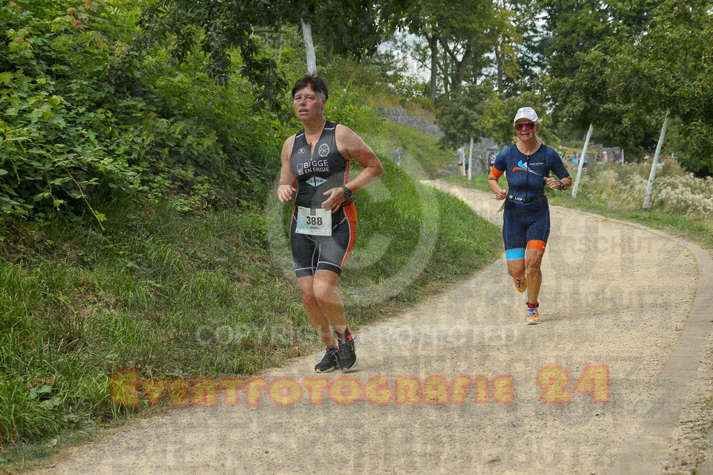 250824_1345_EX1_3537 | Sportfotografie im Rhein-Sieg Kreis, Köln, Bonn, NRW, Rheinland Pfalz, Hessen, etc. Unser Tätigkeitsfeld umfasst den Laufsport vom Volkslauf über den Marathon, Duathlon, Triathon bis zum Ultralauf wie Kölnpfad Ultra oder Schindertrail.