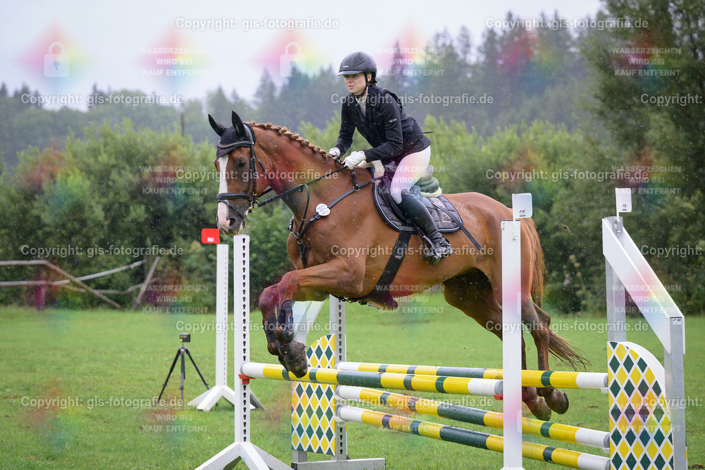 068_Schwerin_Hannah_Saturn-S_A1_Springen_250802_04 | gis-fotografie