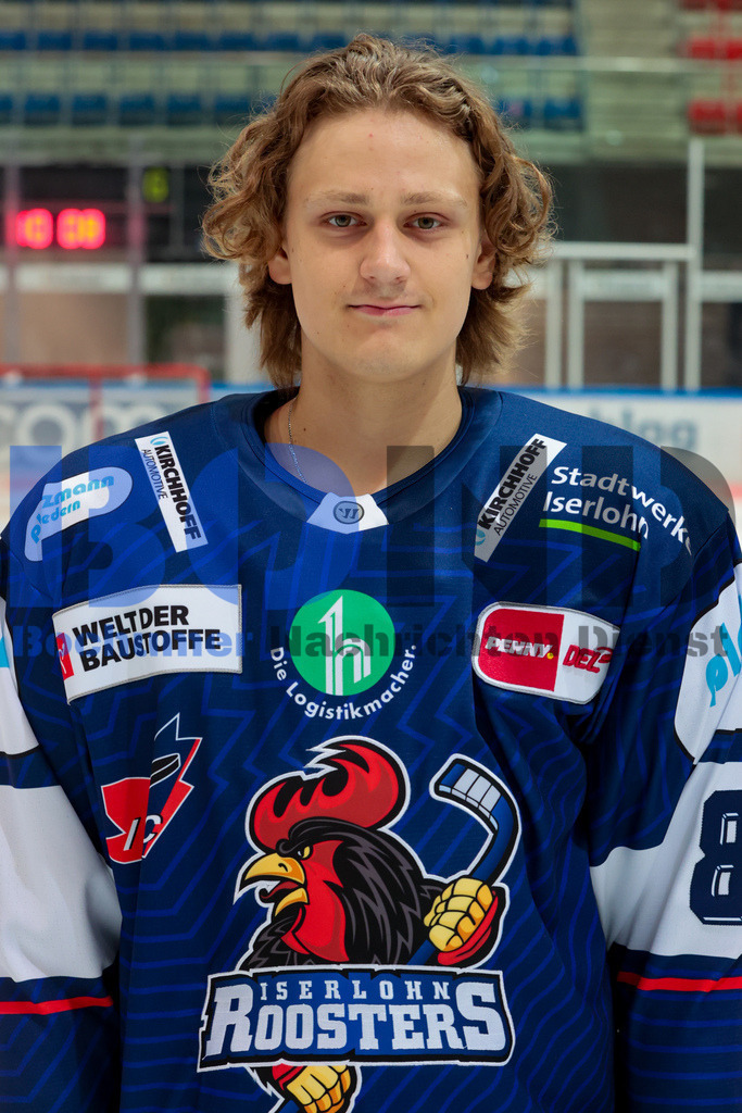 Deutsche Eishockey Liga (DEL): Iserlohn Roosters Teamshooting {date} -  | {headline}(Foto: Sebastian Sendlak / BOND) - Realisiert mit Pictrs.com