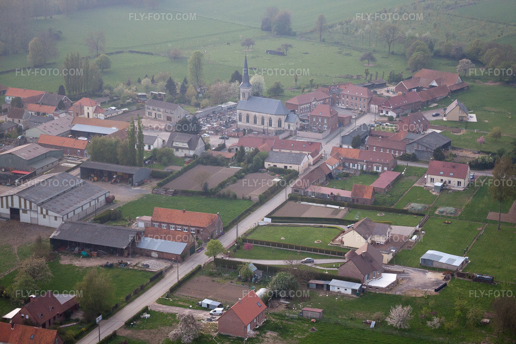 Aerial view: View of the town in La Thieuloye in the state Pas de Calais, France.Photo: IMG_40117.jpg taken on 04/17/2011 by Werner Riehm/FLY-FOTO.comResolution of the original: 4752 x 3168 px